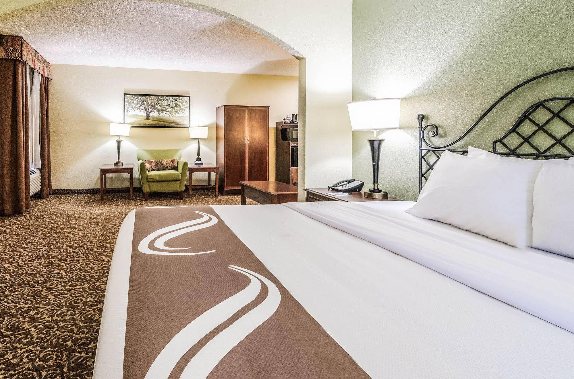 Quality Inn Whiteville North Eksteriør bilde